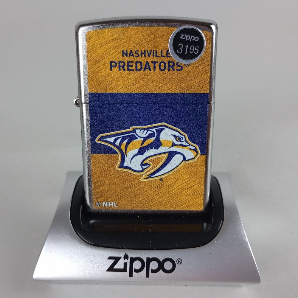 Brand New in Box Genuine Zippo NHL Hockey Nashville Predators Street Chrome